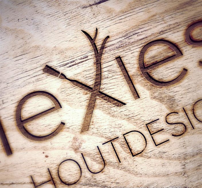 Lexies houtdesign logo